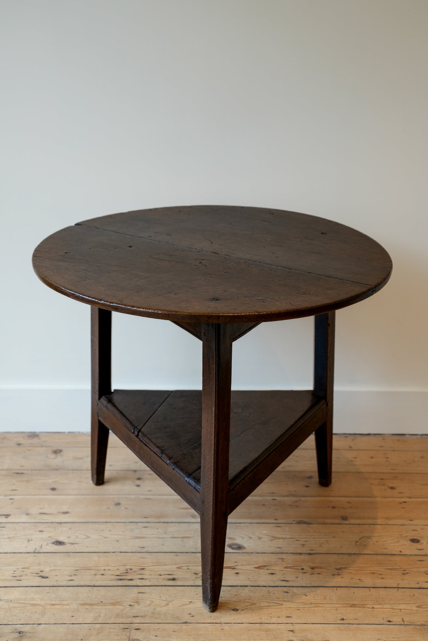 Georgian Welsh oak cricket table