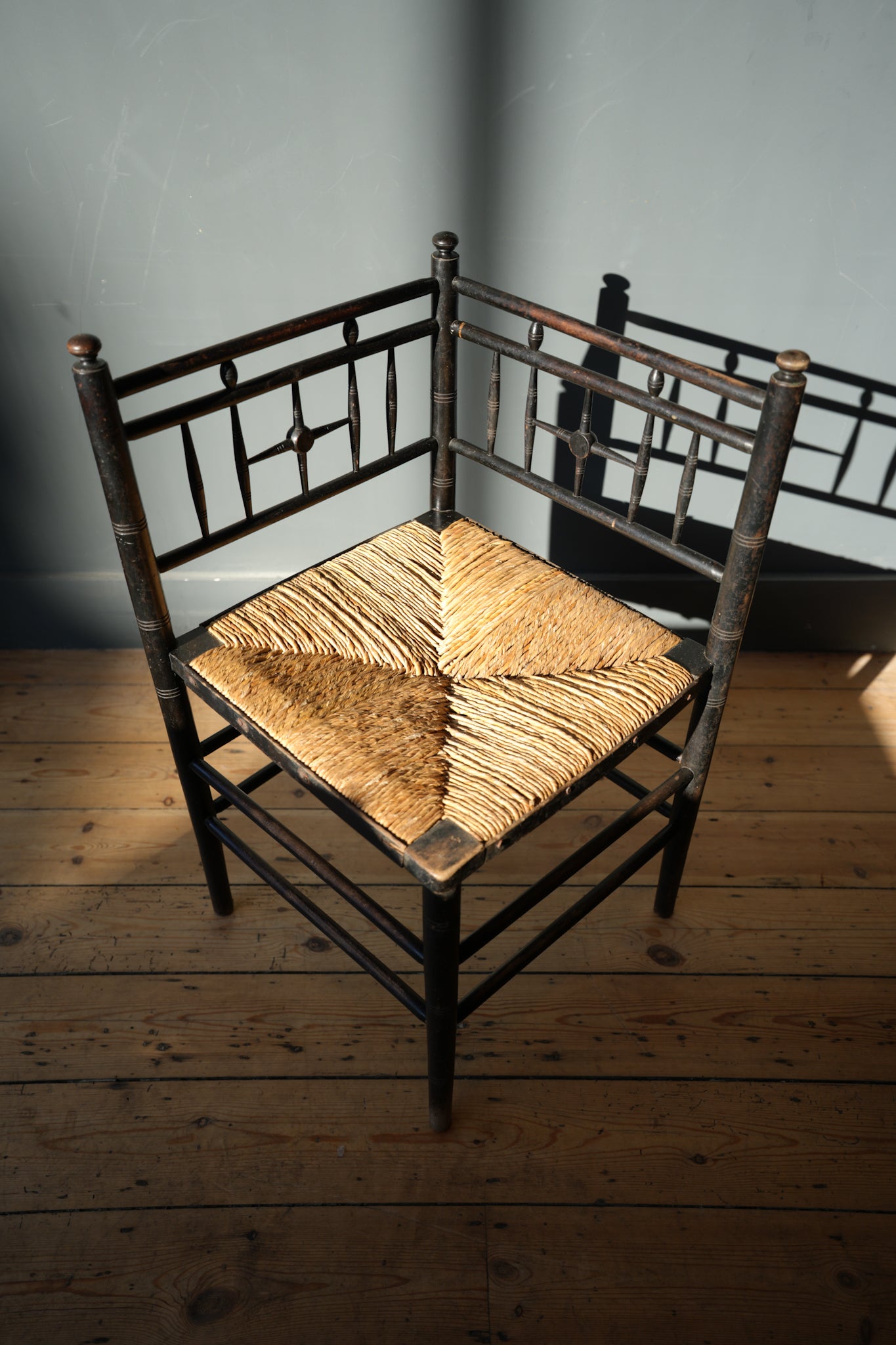 Arts & Crafts Corner Chair