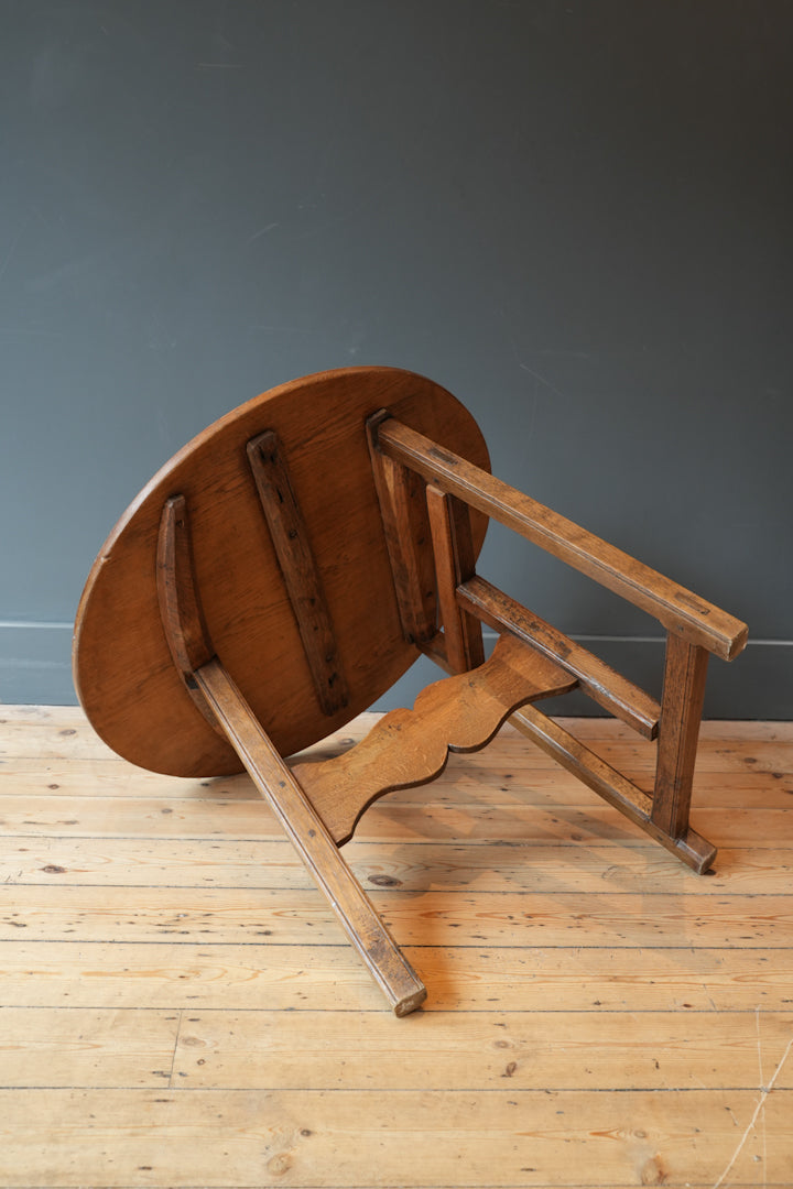 French folding vendange table