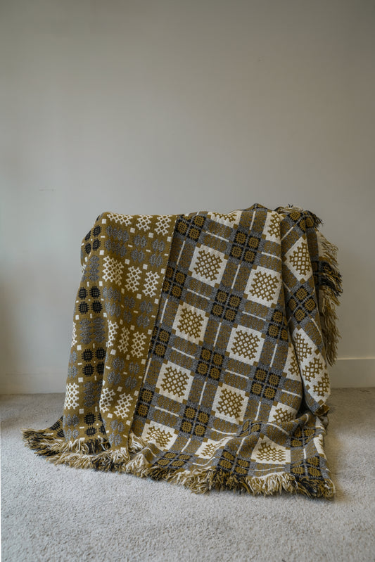 Derw Mill Welsh Blanket.