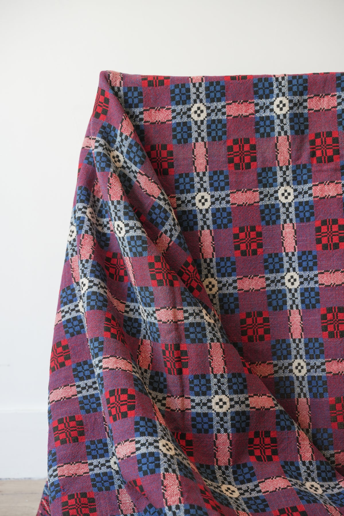 Very Rare Hannah Jones Peony Design Welsh Blanket