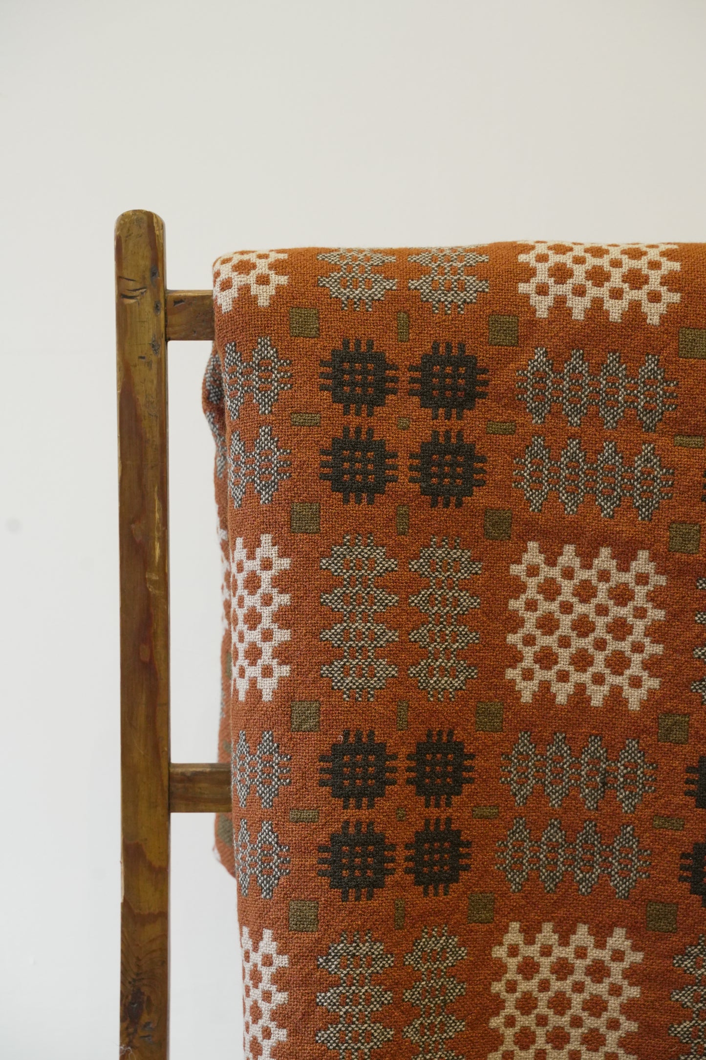 XL Caernarfon Welsh Blanket
