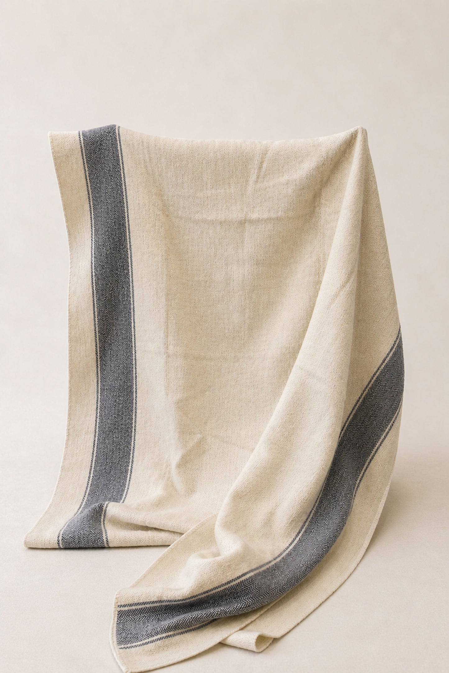 Traditional Scottish Crofters Outer Hebrides Woollen Blanket.
