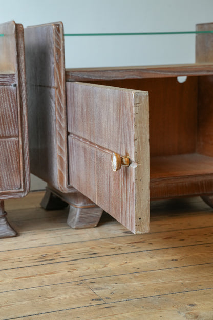 A pair of bedside cupboards by Guglielmo Ulrich.
