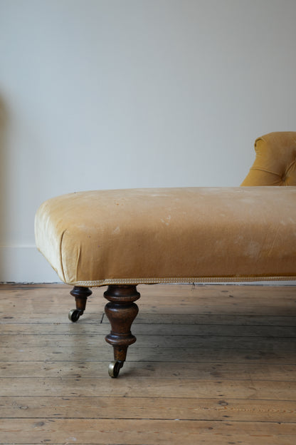 19th Century Chaise Longue