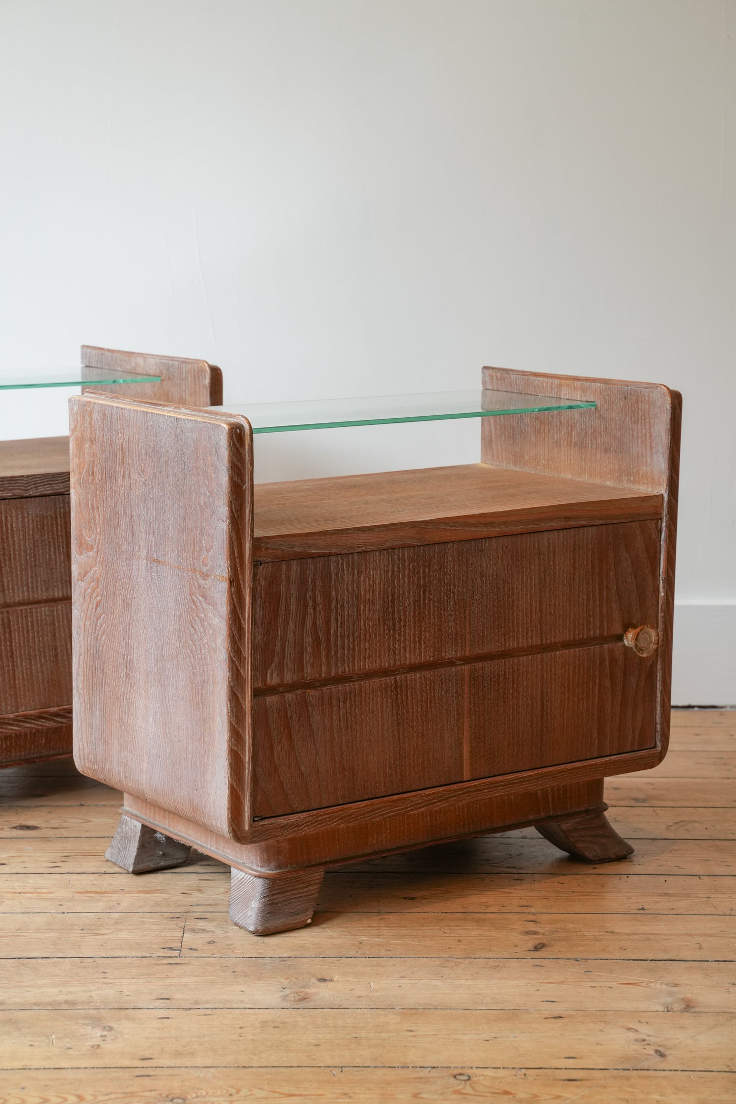 A pair of bedside cupboards by Guglielmo Ulrich.
