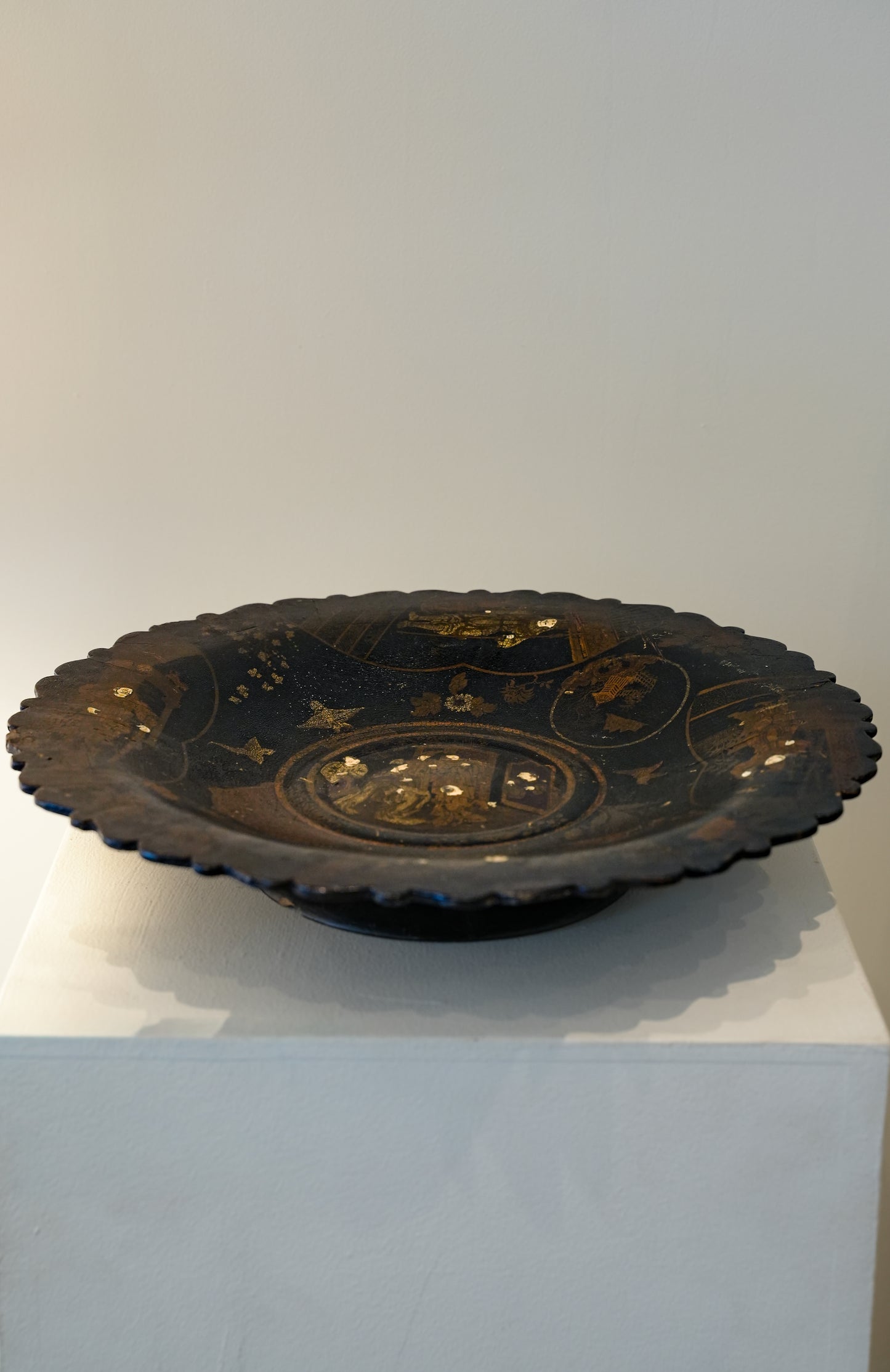 Chinoiserie Footed Bowl.