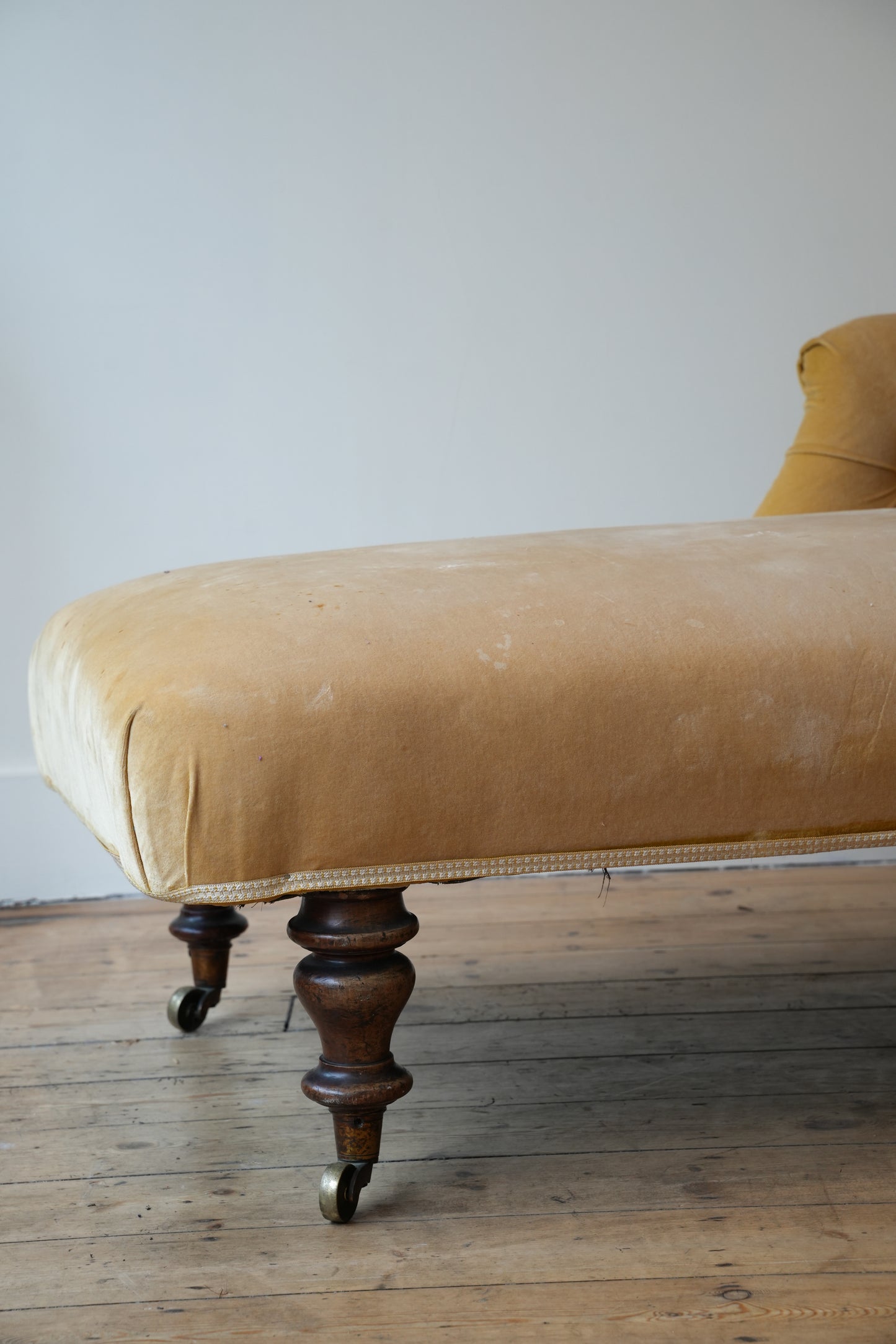 19th Century Chaise Longue