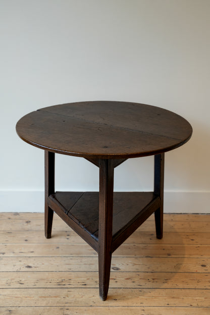 Georgian Welsh oak cricket table