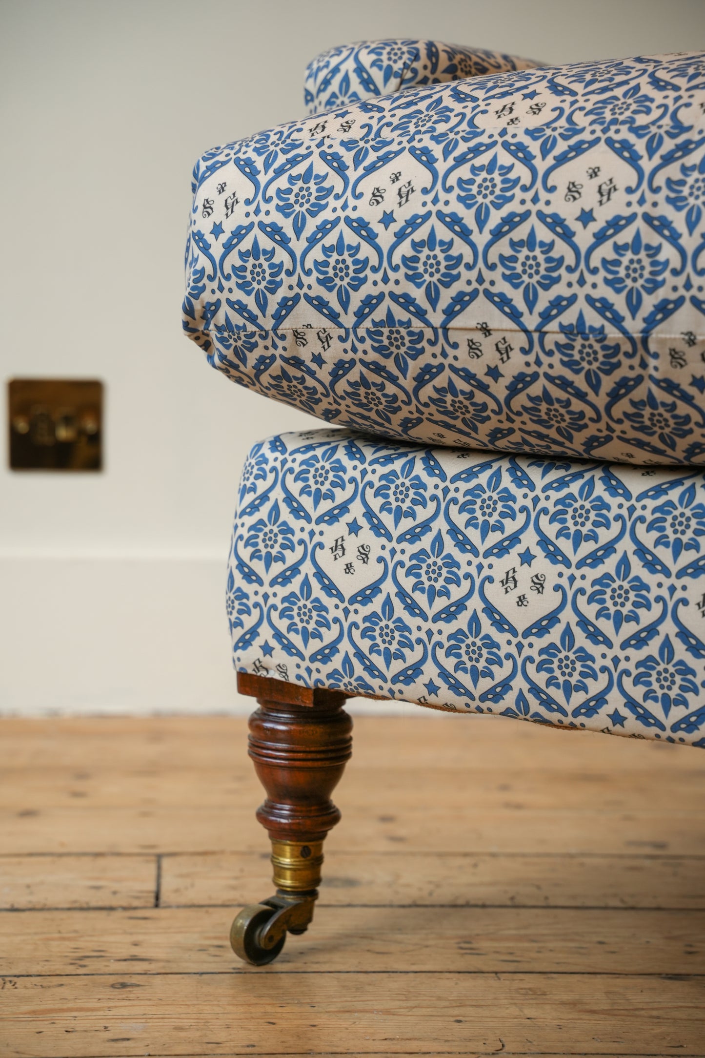 Howard & Sons Open Armchair