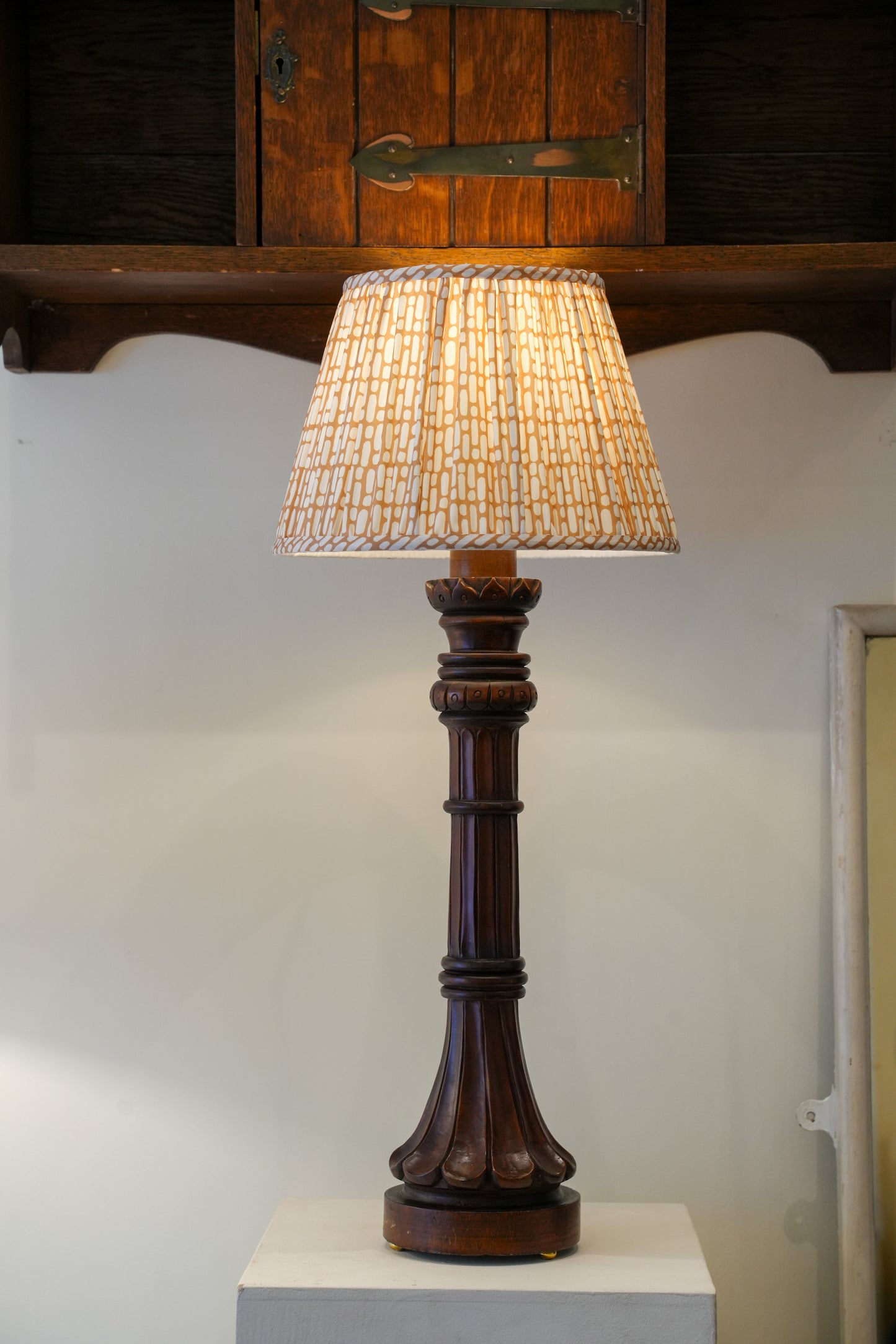 Gothic reformed lamp
