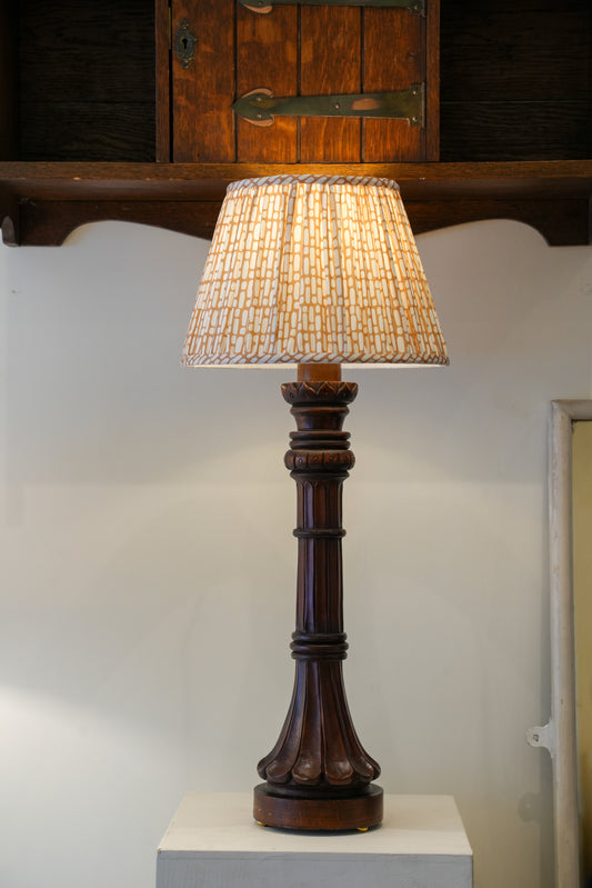 Gothic reformed lamp