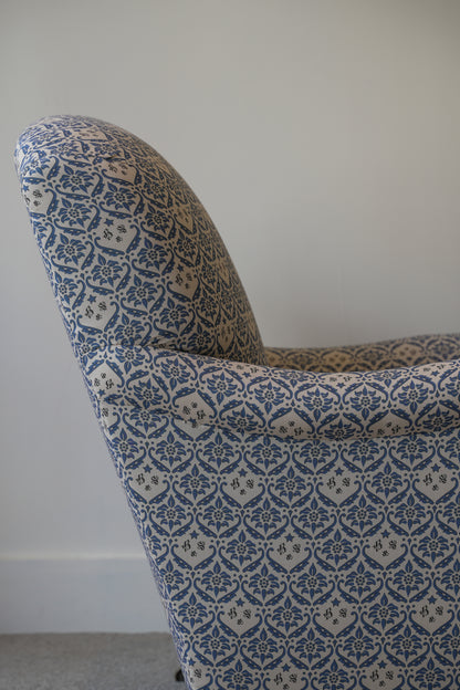 Howard & Sons Bridgewater Armchair.