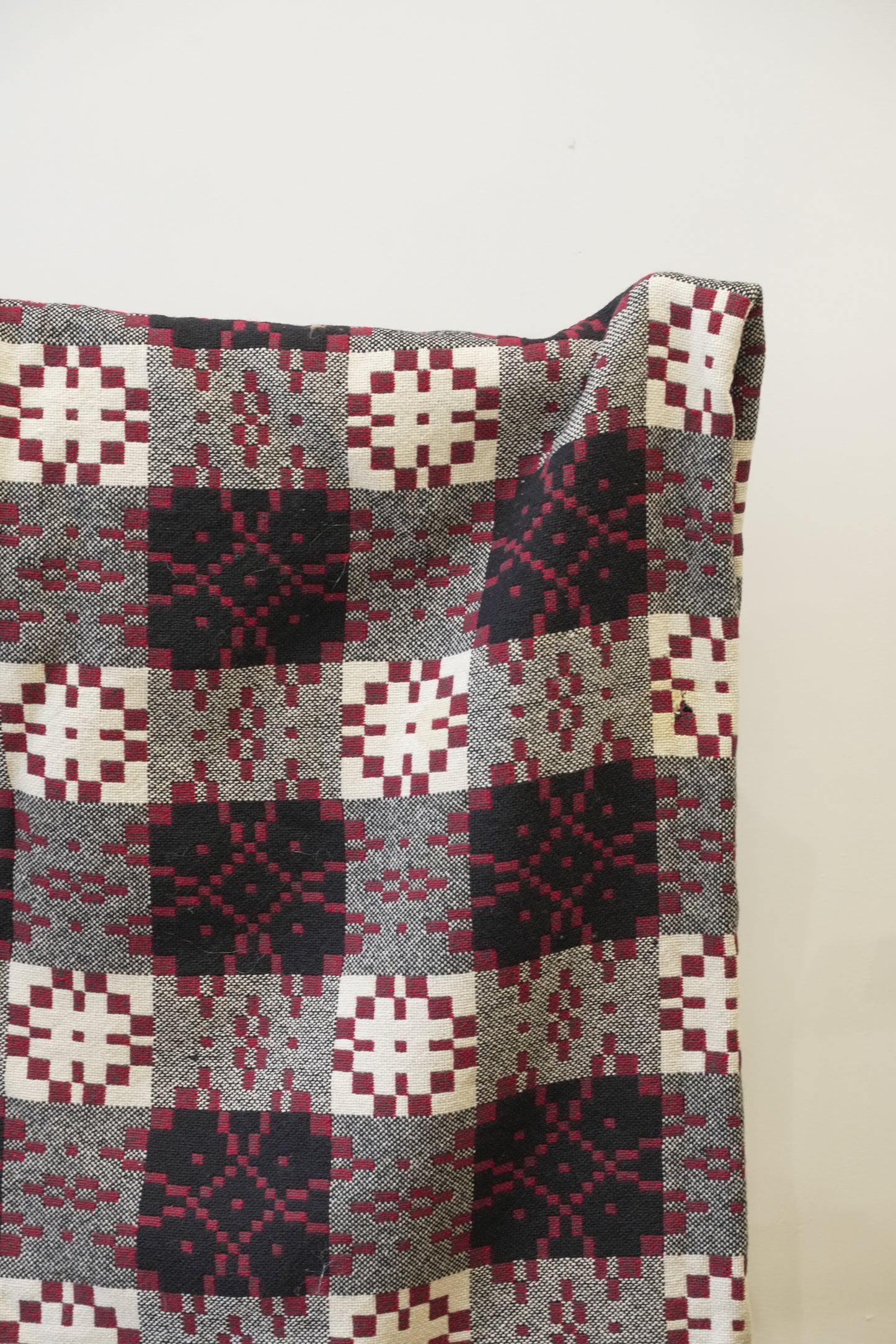 Portcullis Caernarfon Welsh Blanket.