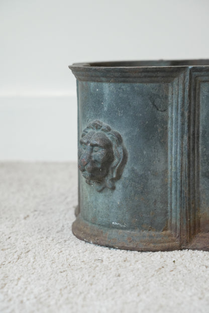 Lions head Planter.
