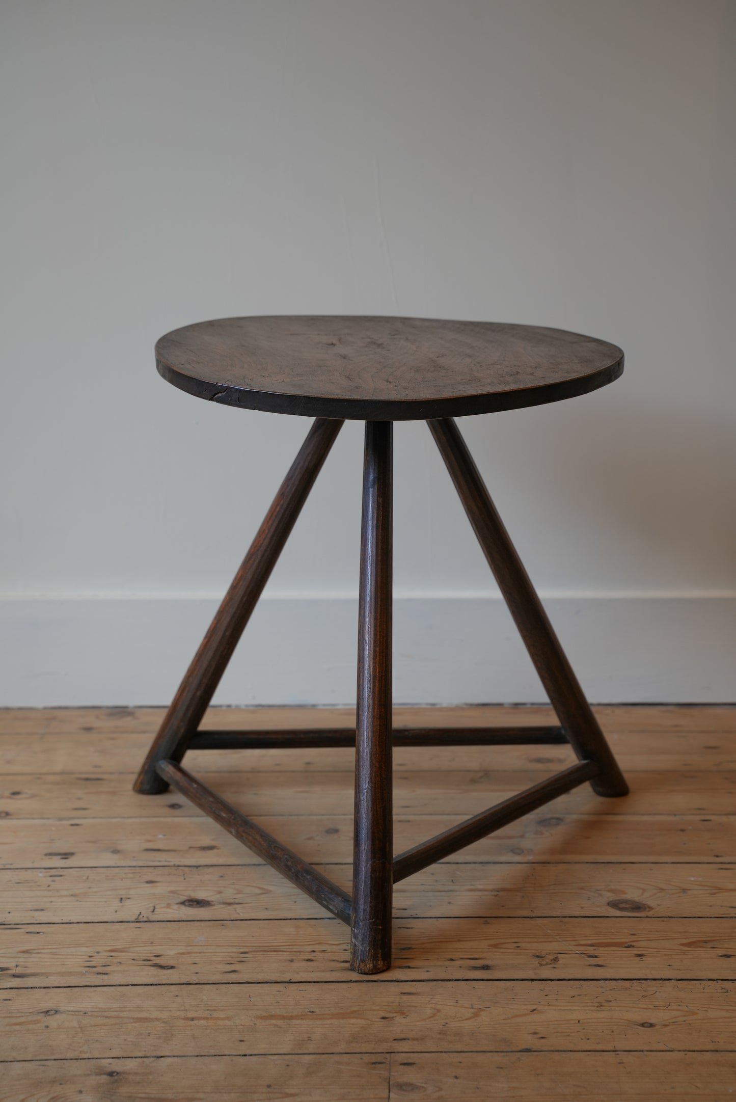 Elm Cricket Table