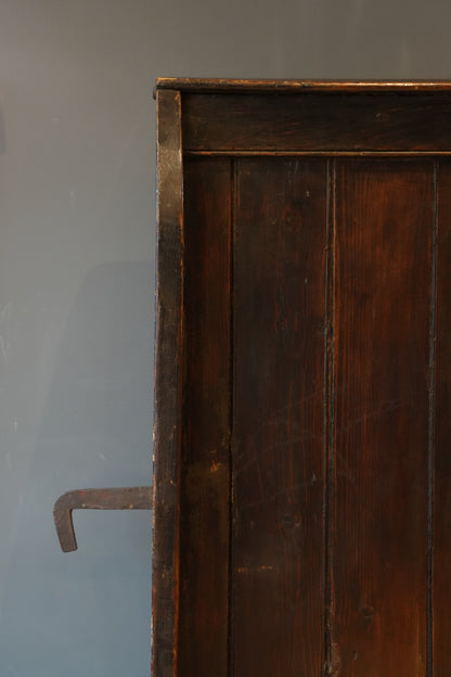 English Georgian Tavern Barrel Back Settle