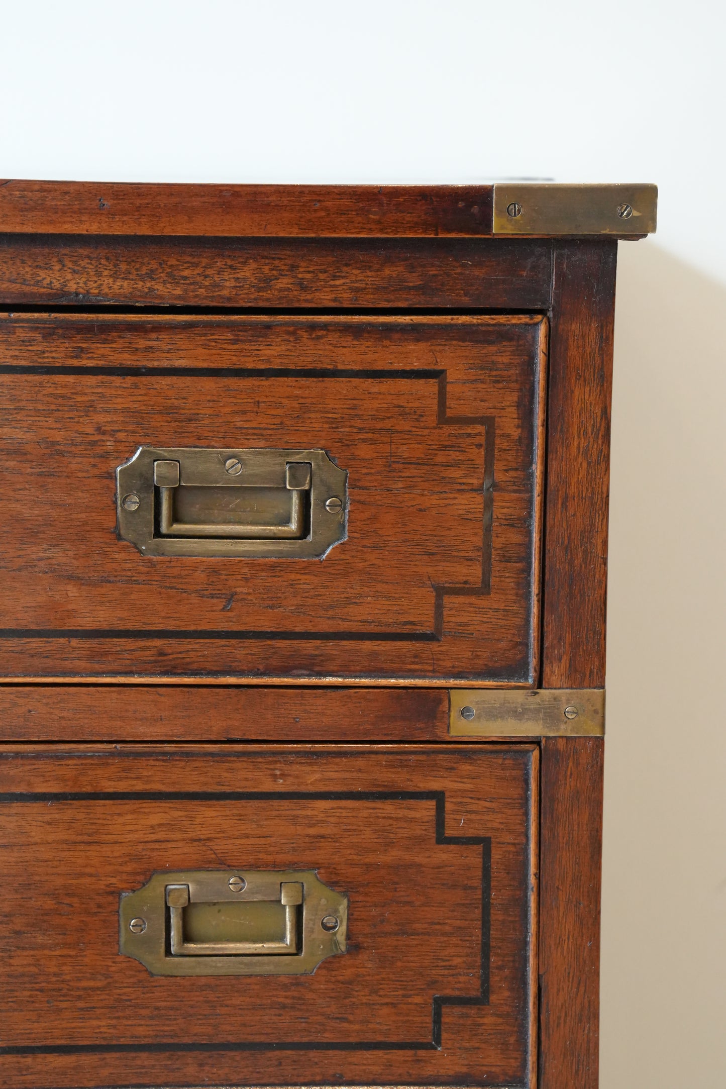 Diminutive Campaign chest