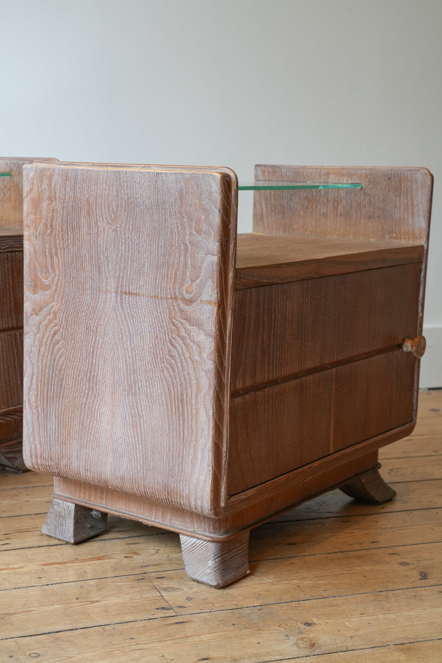 A pair of bedside cupboards by Guglielmo Ulrich.