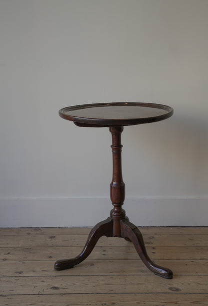 George II (18th Century) Burr Yew Tripod Table.