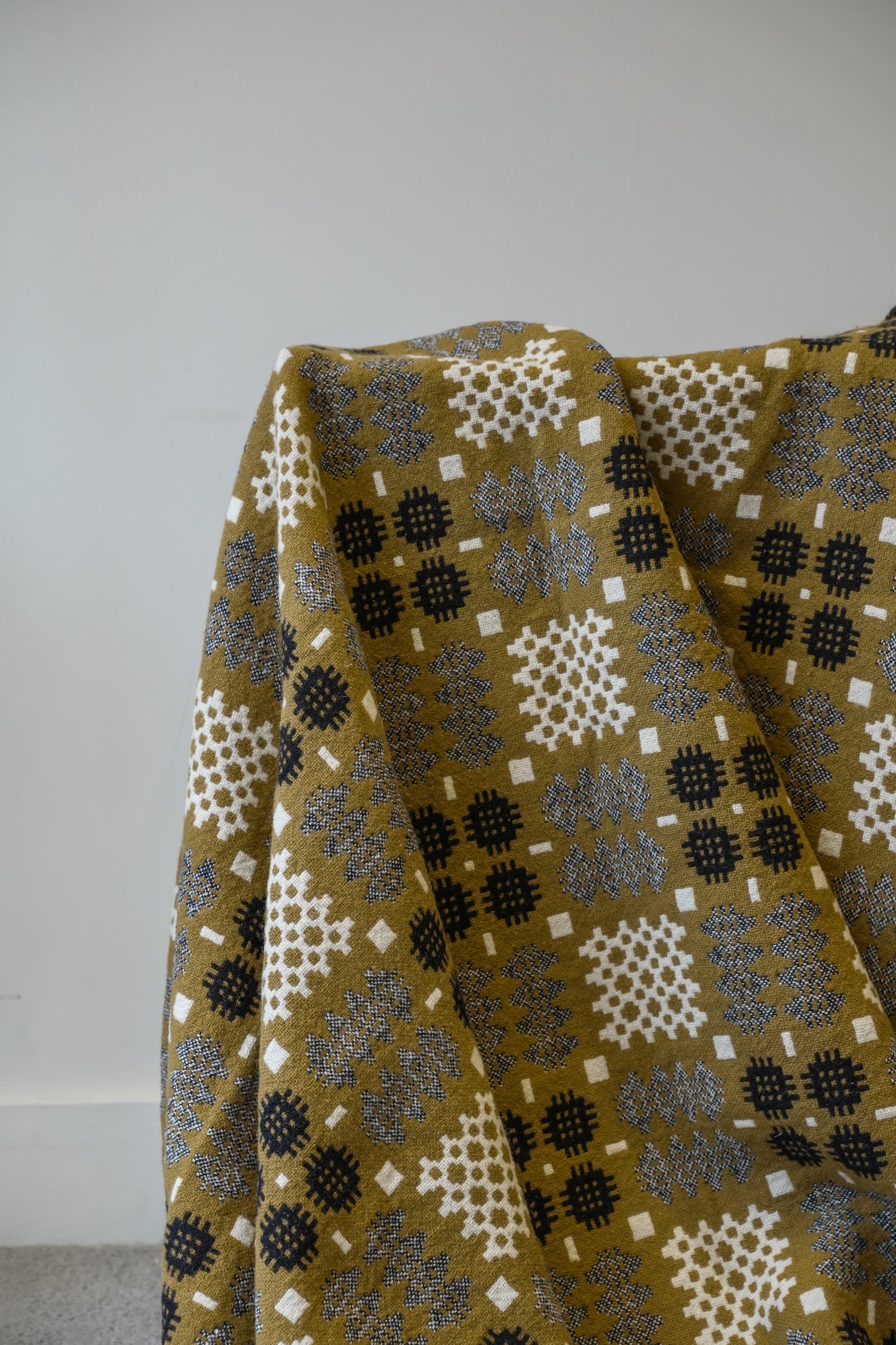 Derw Mill Welsh Blanket.