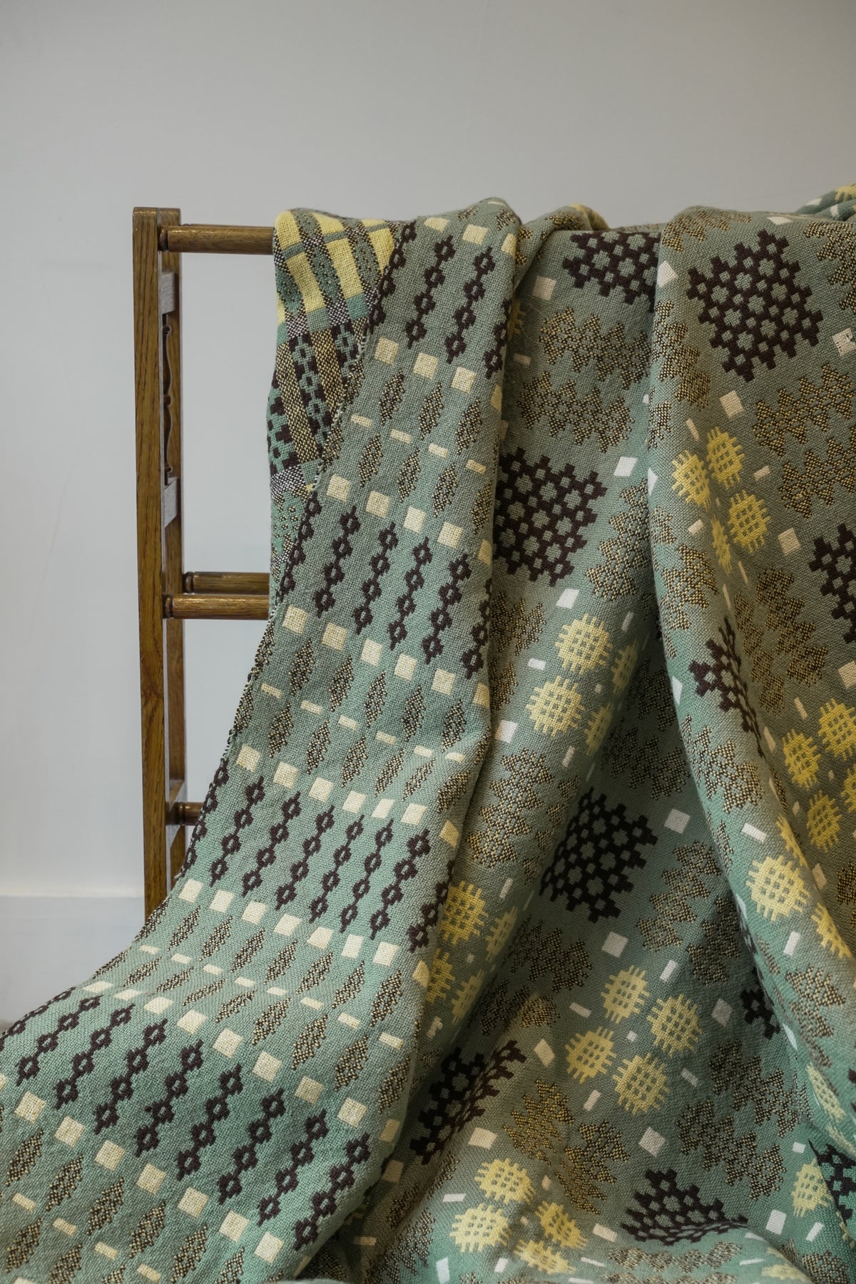 Rare double weave Welsh Blanket in green.